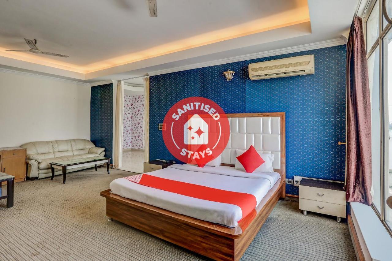 Oyo 71042 Sahara Estate Hotel Gorakhpur Exterior photo