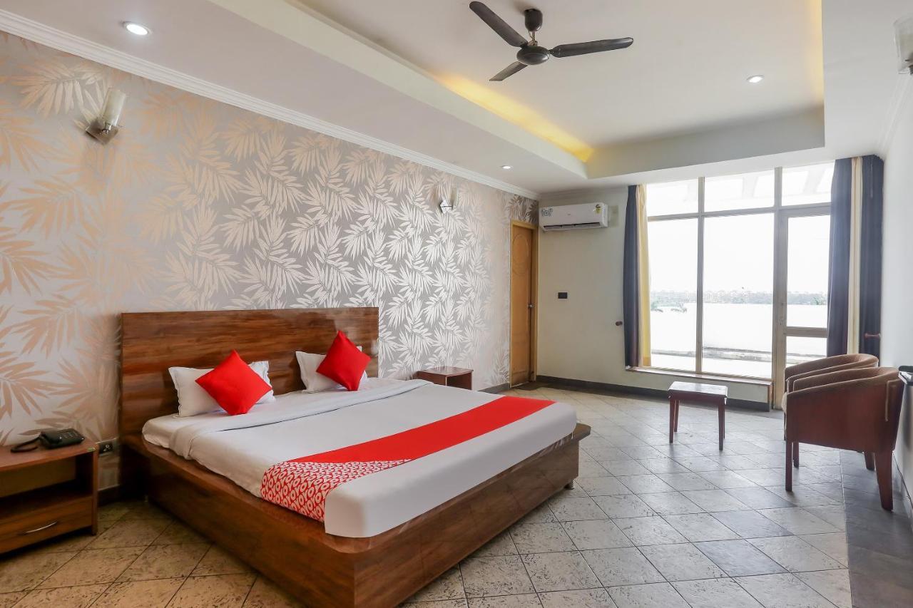 Oyo 71042 Sahara Estate Hotel Gorakhpur Exterior photo